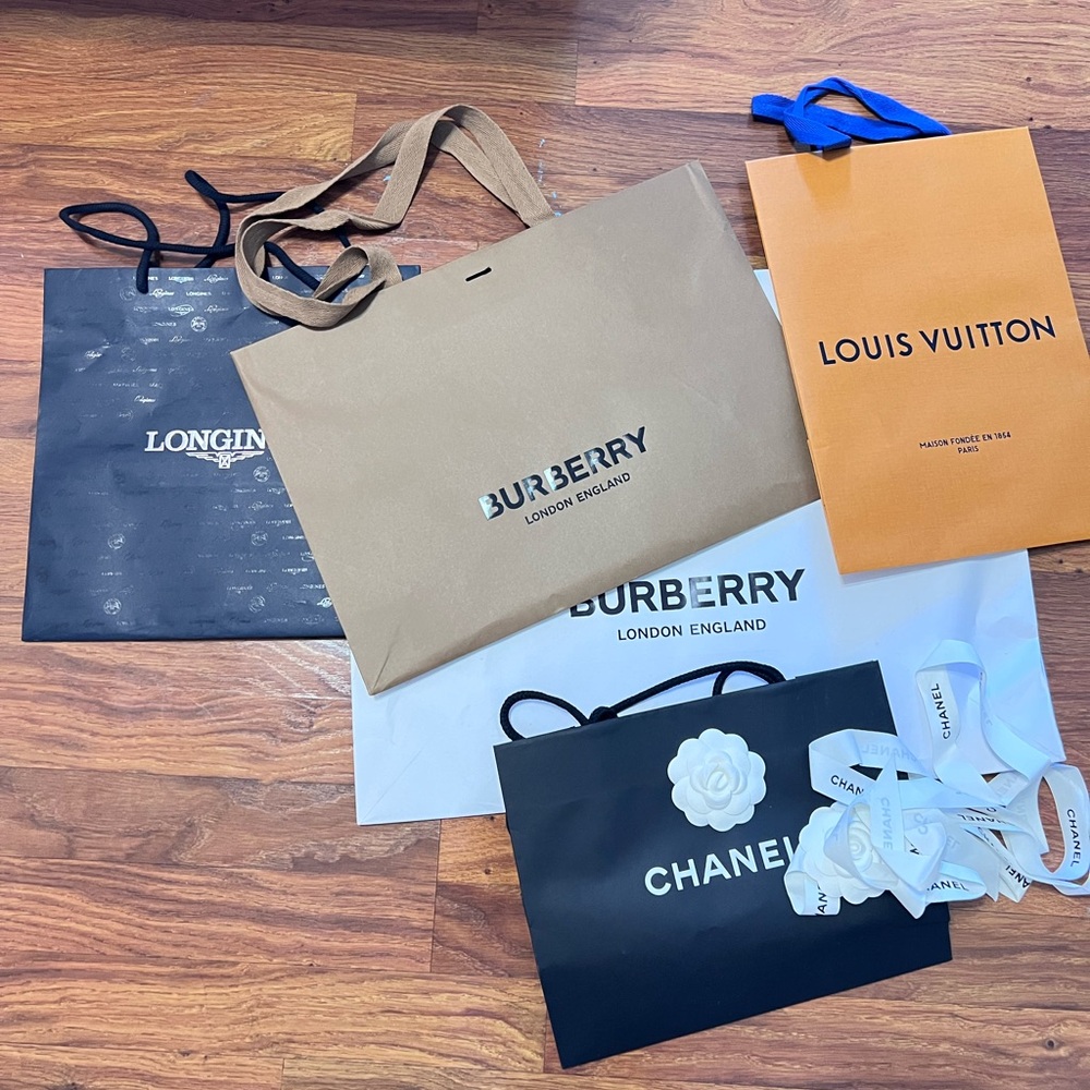 Brand shopping bags